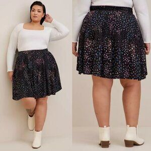 Torrid Black Floral Mini Short Skirt Floral Challis Flare Plus New Tags Size 4X